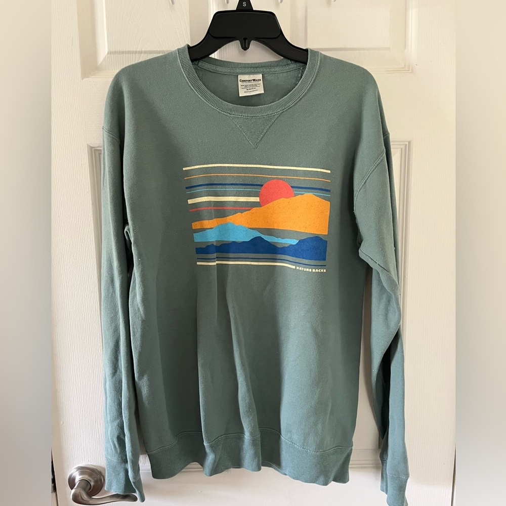 Green Graphic Crew Neck Sweater